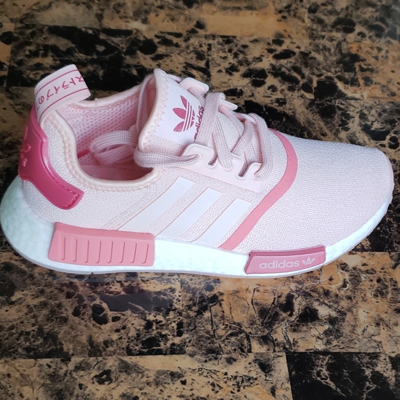 Rare ADIDAS NMD R1 Icey Pink Sneakers NWT - Size 7 - Picture 3 of 15